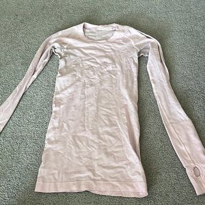 lululemon long sleeve workout top